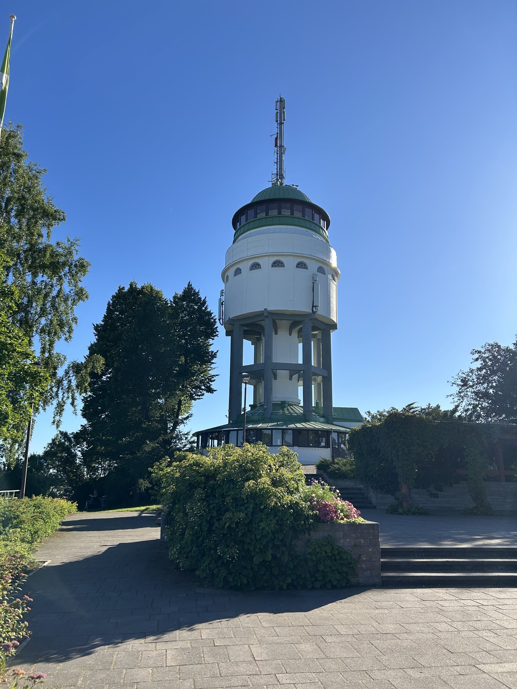 Naisvuori observation tower